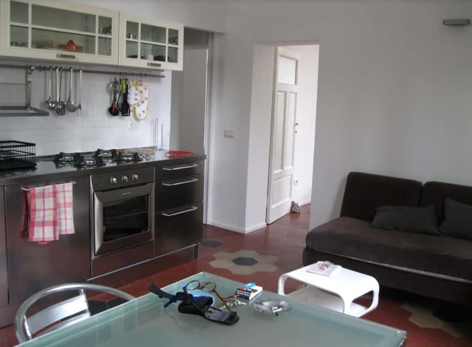 Camera in trilocale, Via Mac Mahone