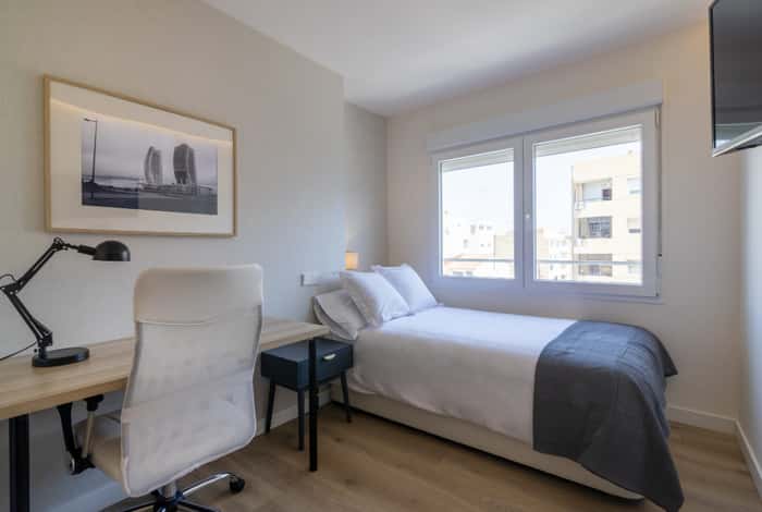 Listing photo thumbnail