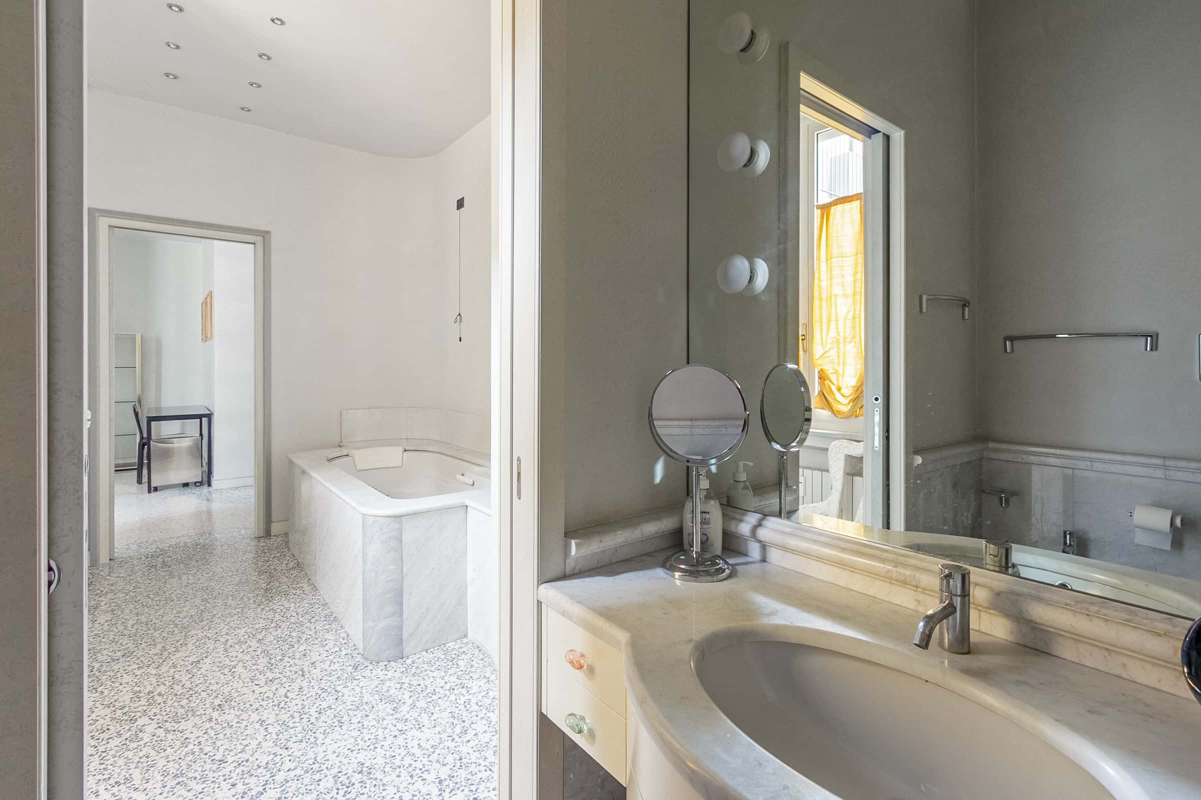 Apartment Milan, 1 bed — photo 20