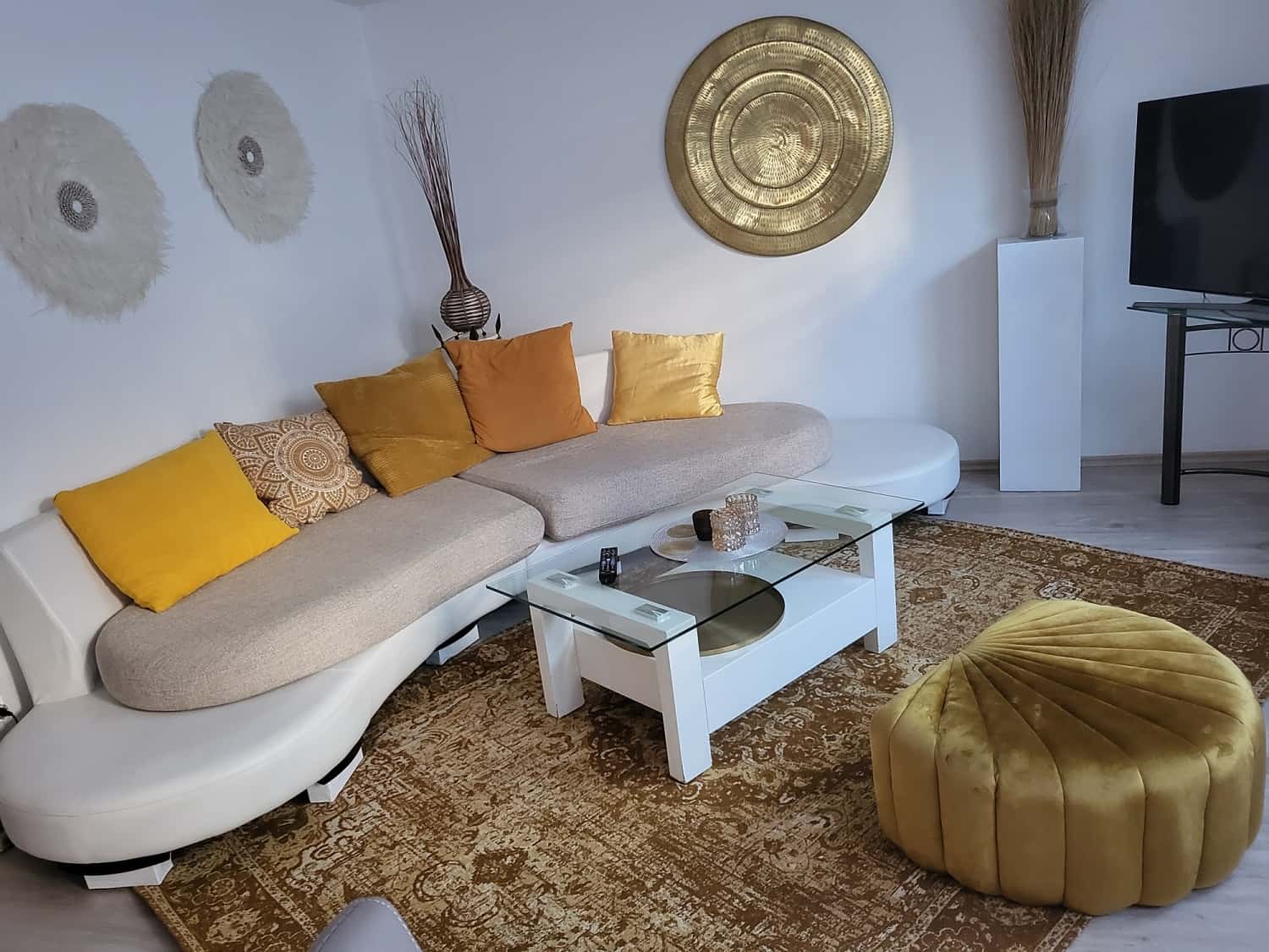 Lounge 1 - Top Wohnung ca. 75qm, Parken am Haus, all in