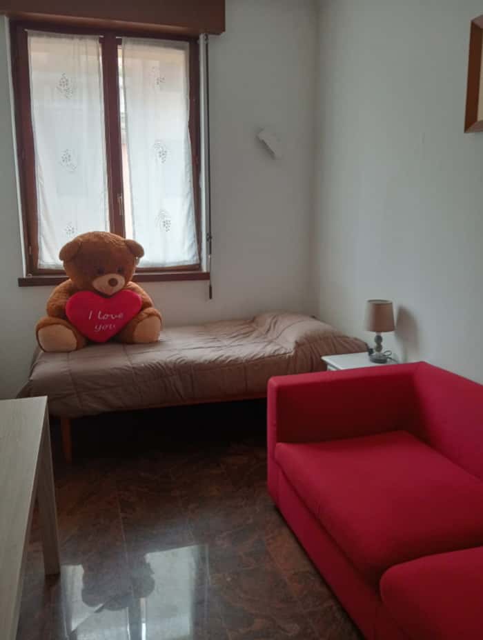 Listing photo thumbnail