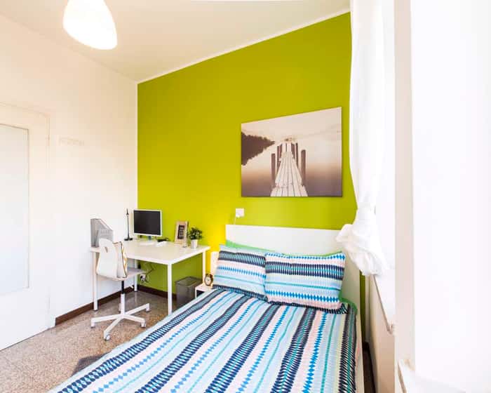 Listing photo thumbnail