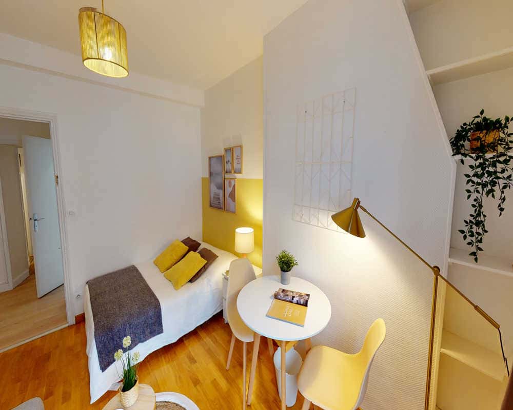 Chambre dans le rue de Passy