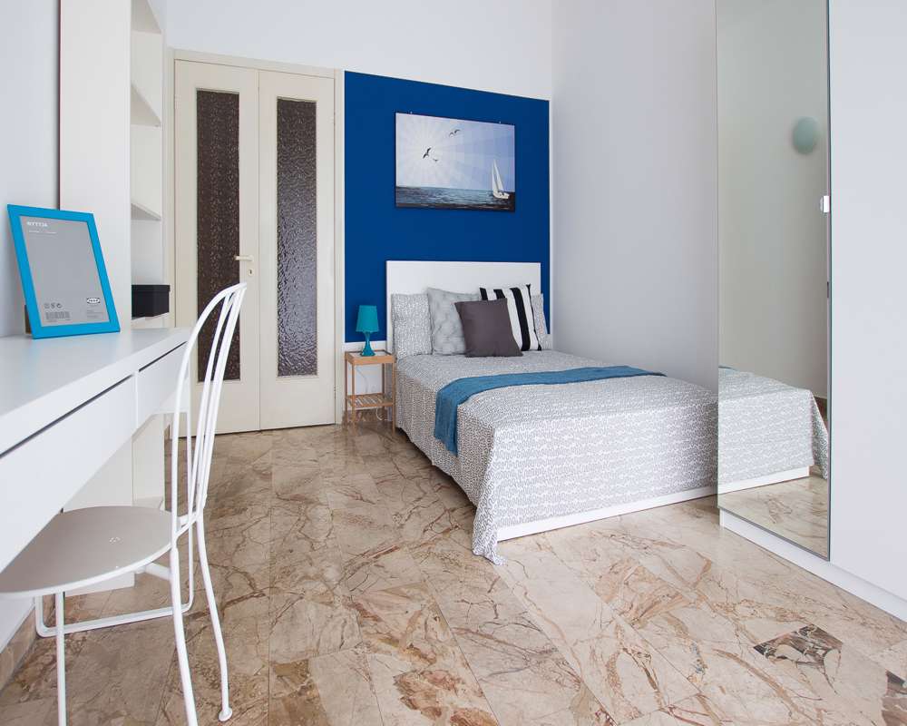 Stanza in Via Alfonso Capecelatro