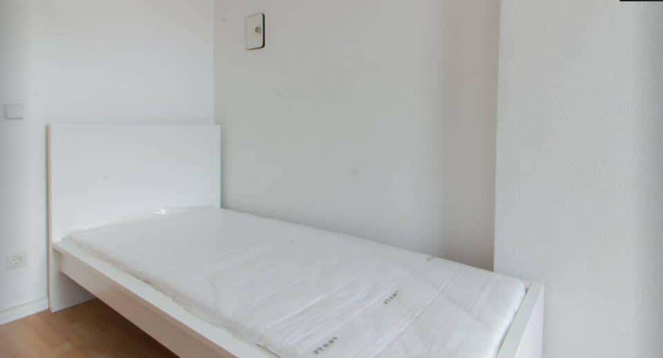 Zimmer in der Rheinstr. 23