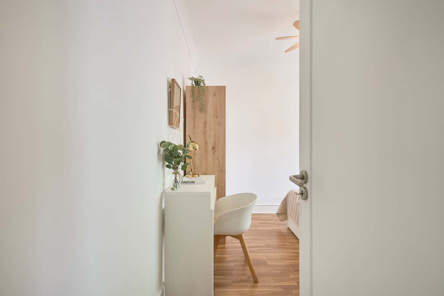 Room 1 - 87. Avenida de Roma 16 2E