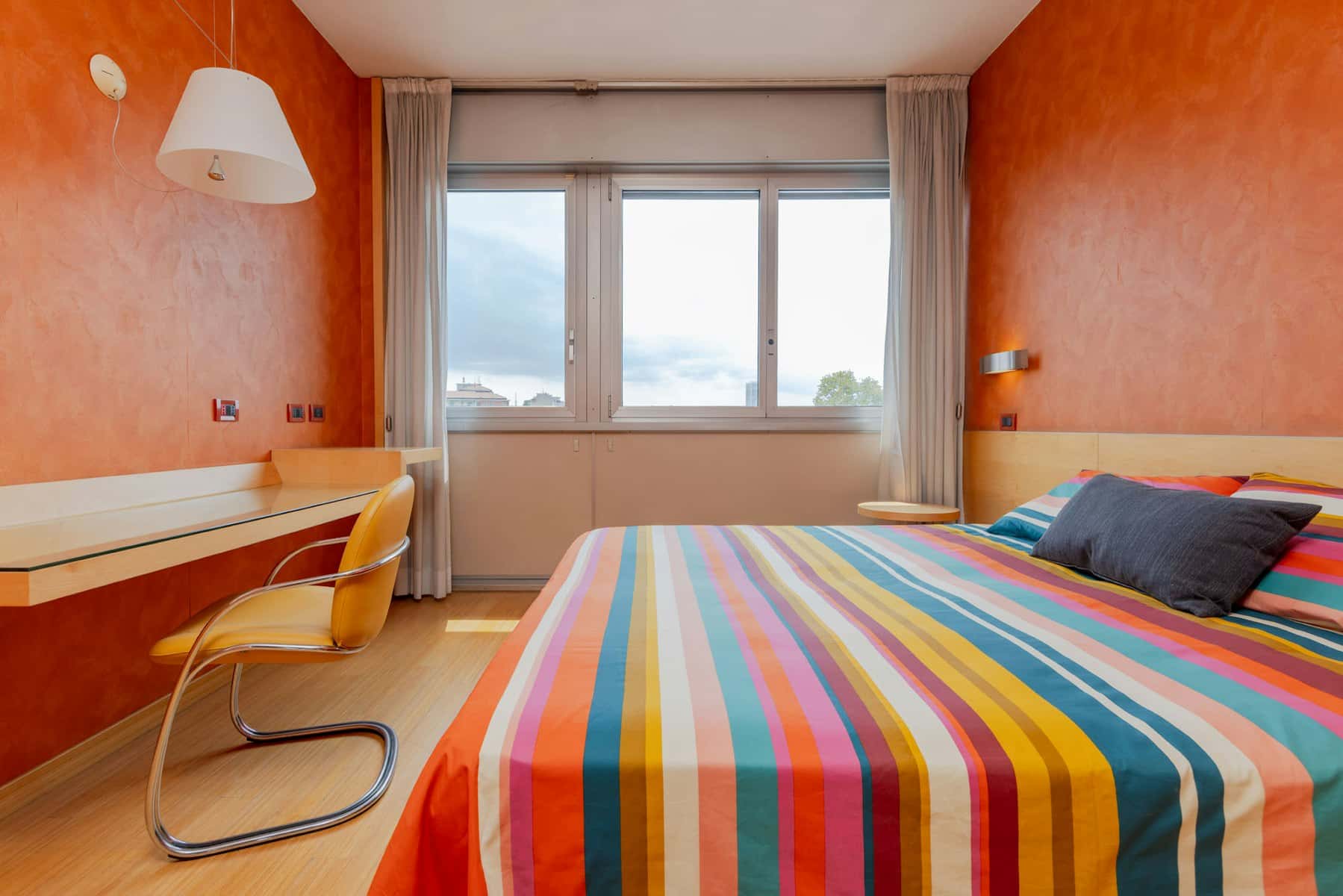 Chambre dans Lungo Dora Napoli, Torino pour 1100 m² avec 10 chambres