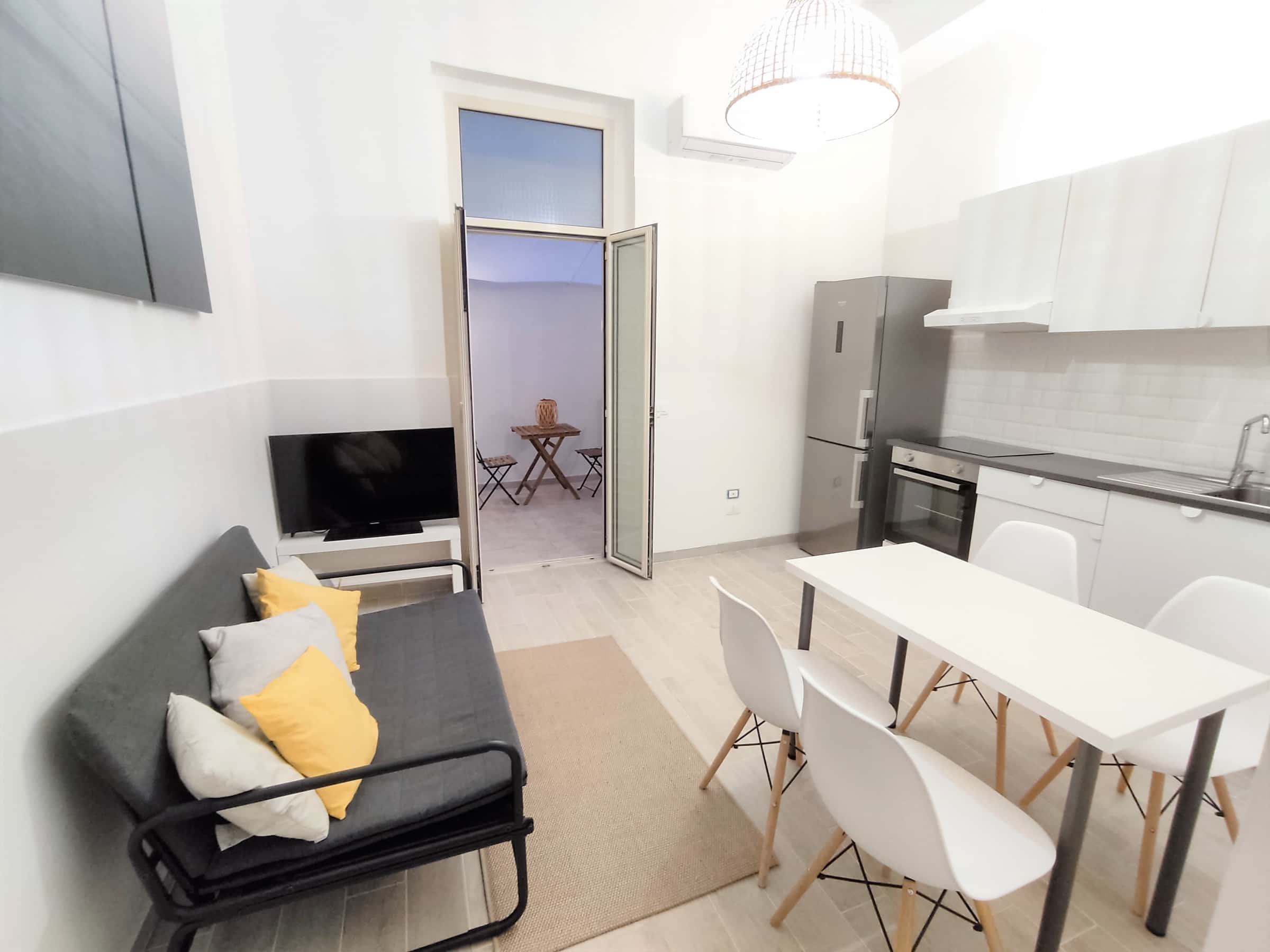 Appartamento in Via Maria Cristina di Savoia, Bari di 40 m² con 1 camera