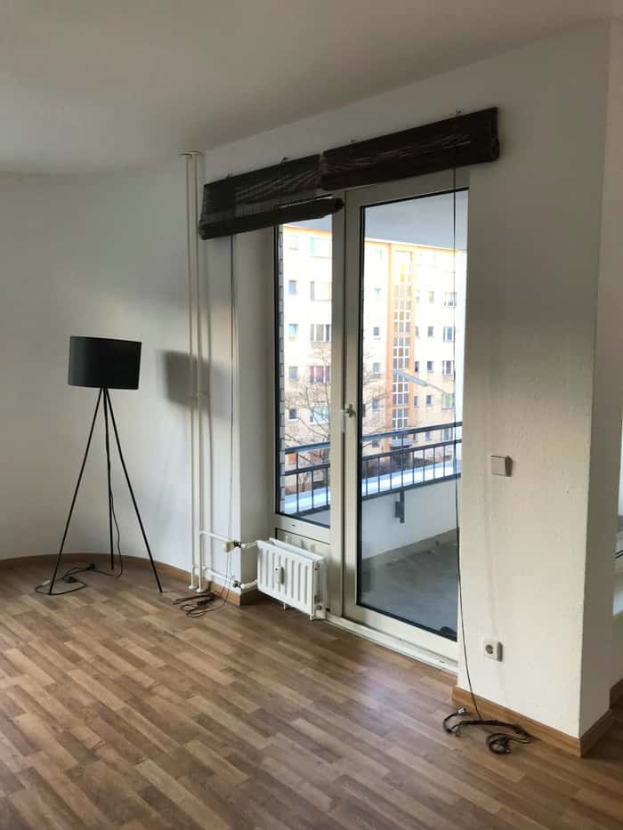 Listing photo thumbnail