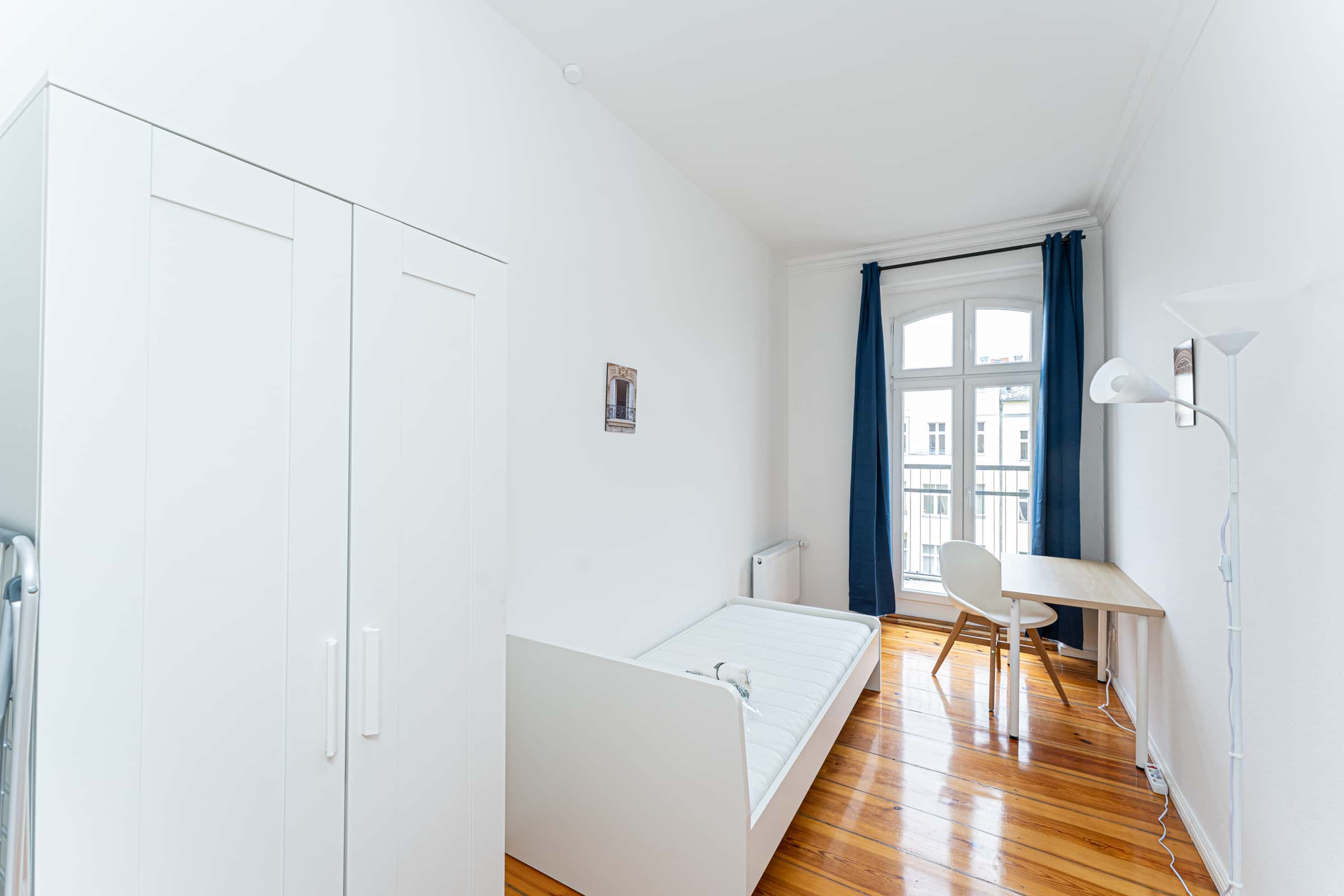 Kaiser-Friedrich-Straße - Room 3
