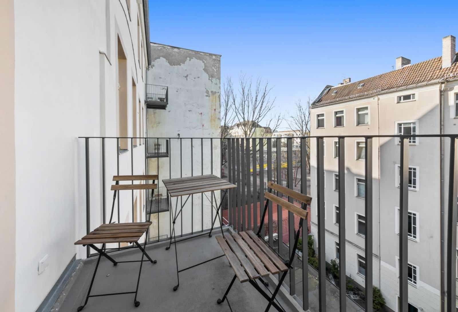 Studio for rent in Berlin, bills included