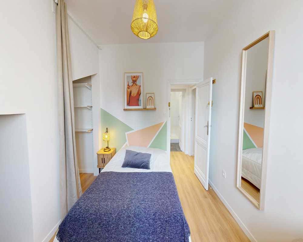 Chambre dans le Rue des Étables