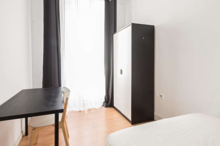 Listing photo thumbnail