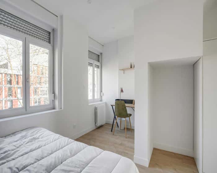 Listing photo thumbnail