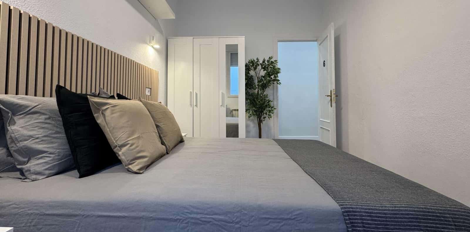 Double bed in