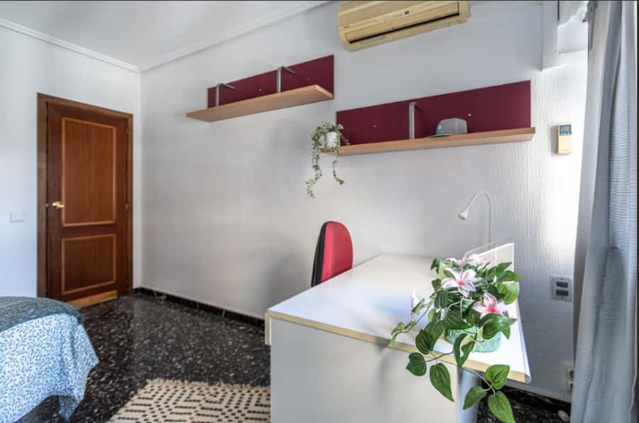 Habitación en piso de 5 habitaciones