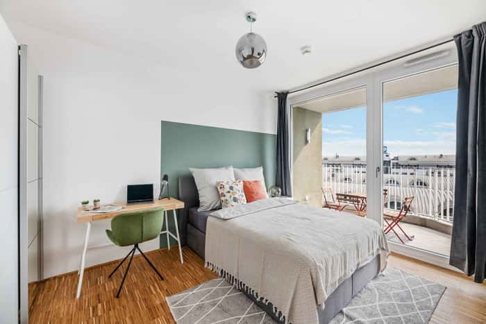Listing photo thumbnail