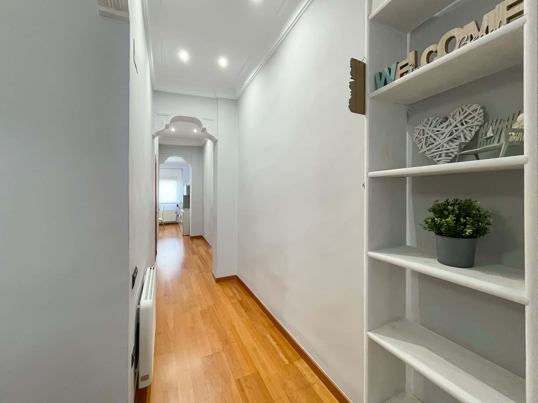 Appartement dans Avinguda de Gaspar Aguilar, Valencia pour 89 m² avec 2 chambres