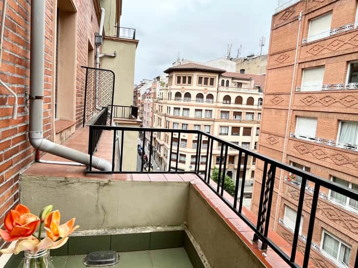 Listing photo thumbnail