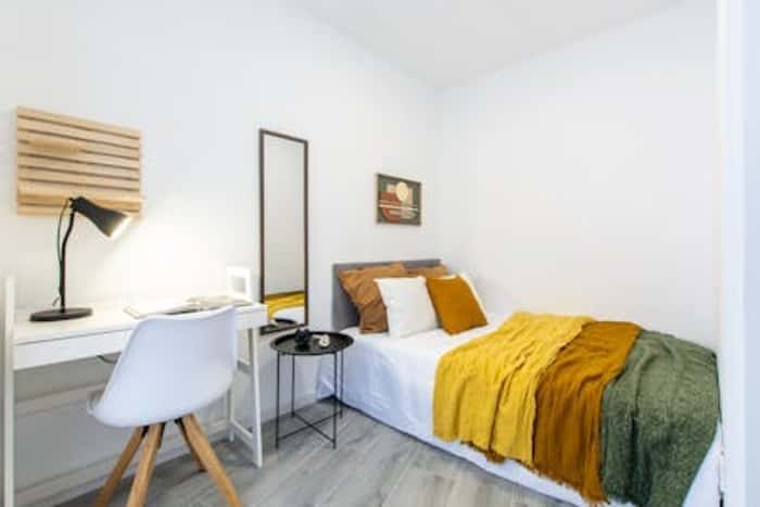 Listing photo thumbnail