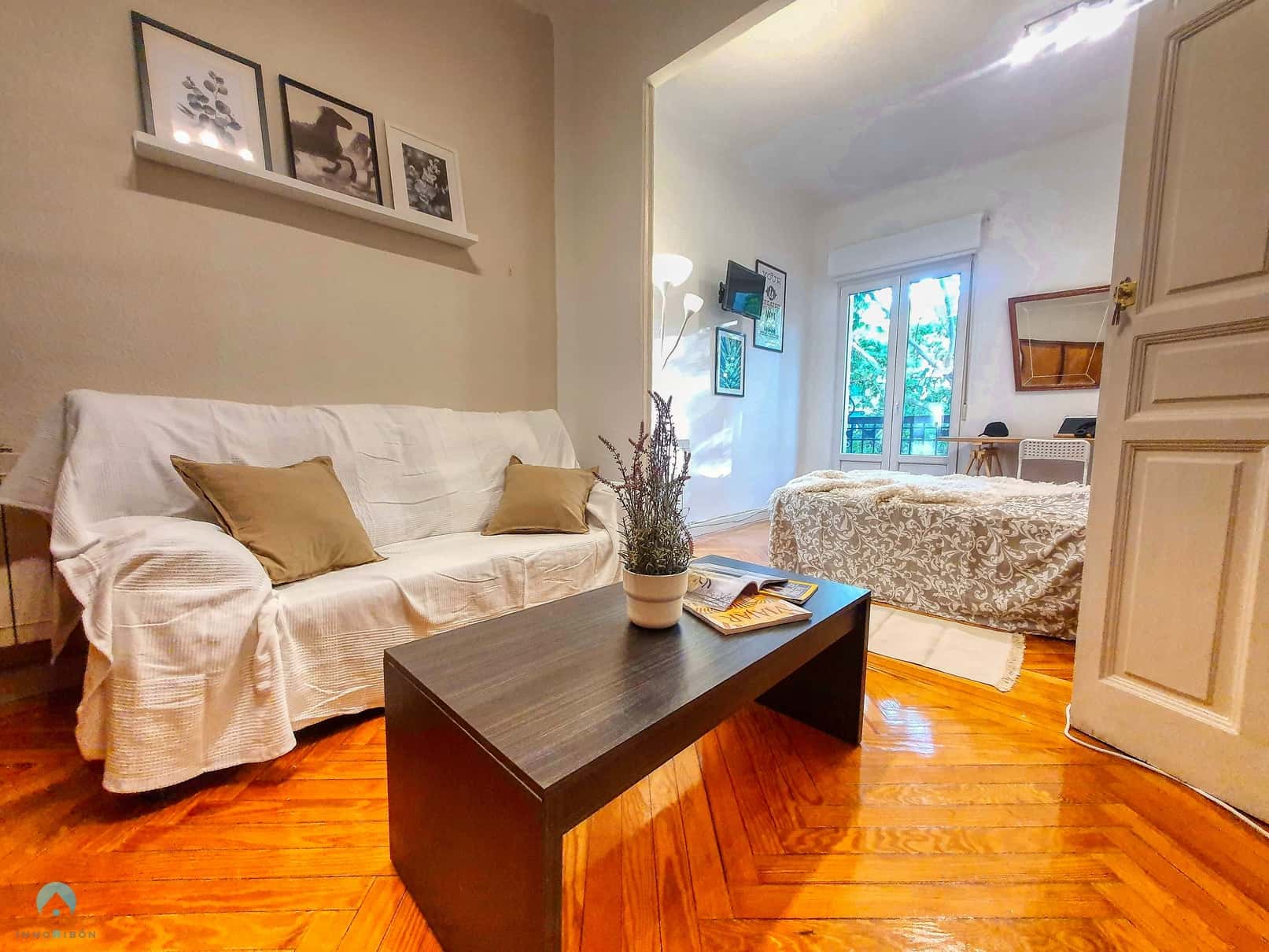 Chambre dans Calle del Príncipe de Vergara, Madrid pour 120 m² avec 6 chambres