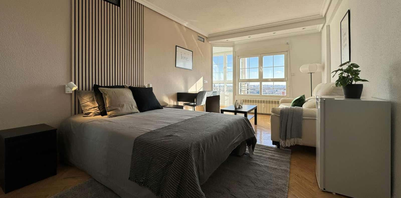 Double bed in Rooms for rent in de Tribaldos