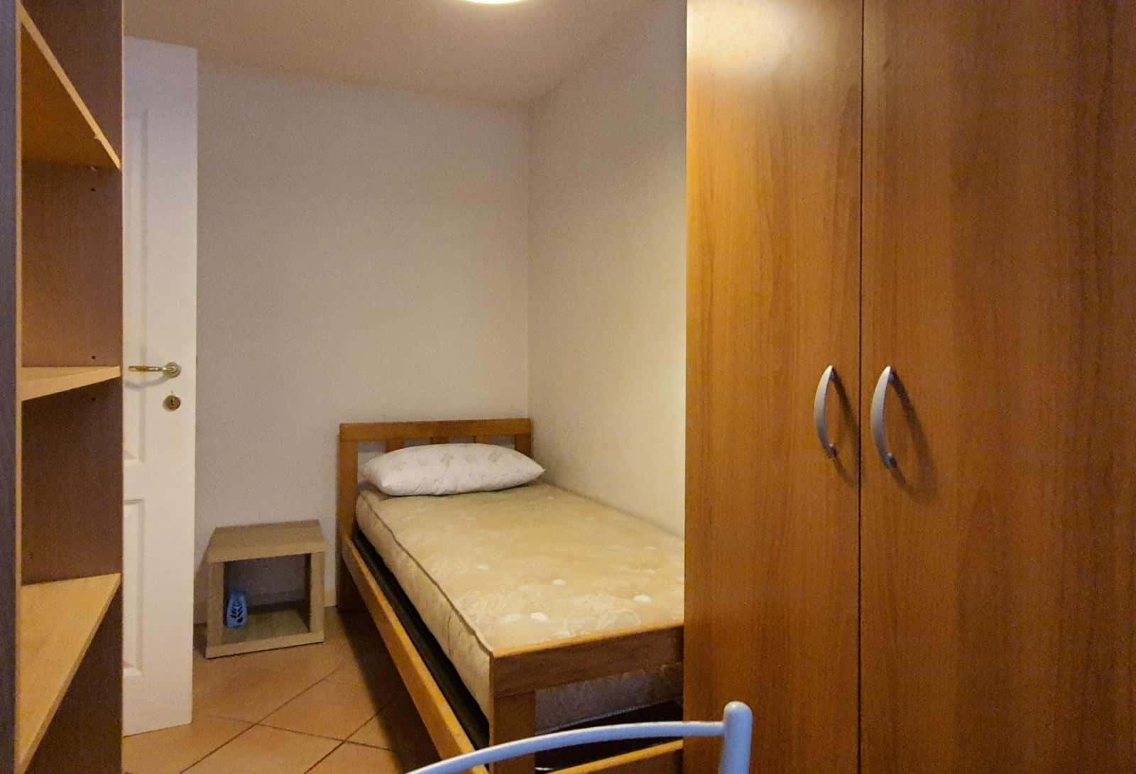 A8/S1 - stanza singola in appartamento con due bagni completi, Centro Storico, Trento