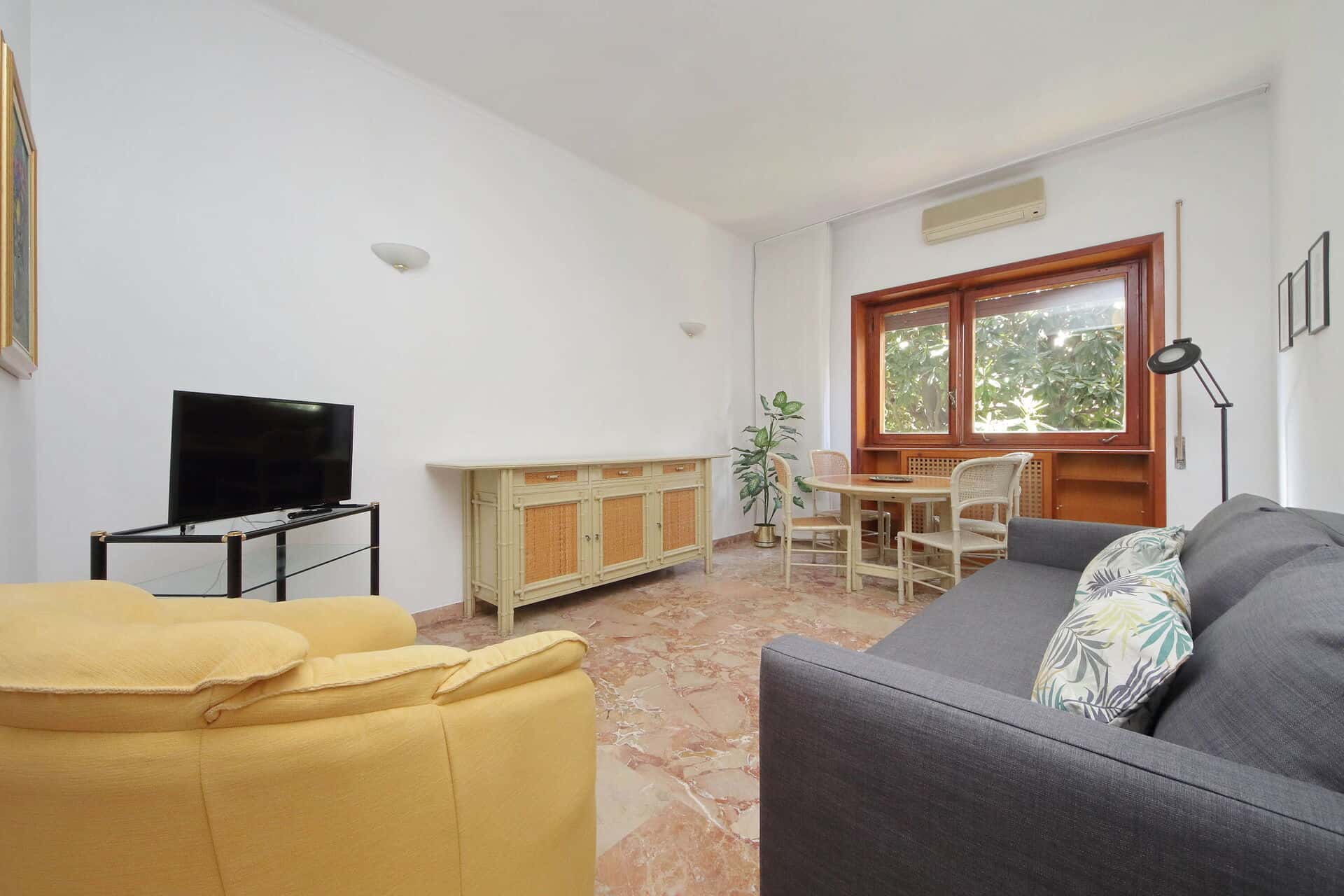 Apartment Rome, 1 bed — photo 16