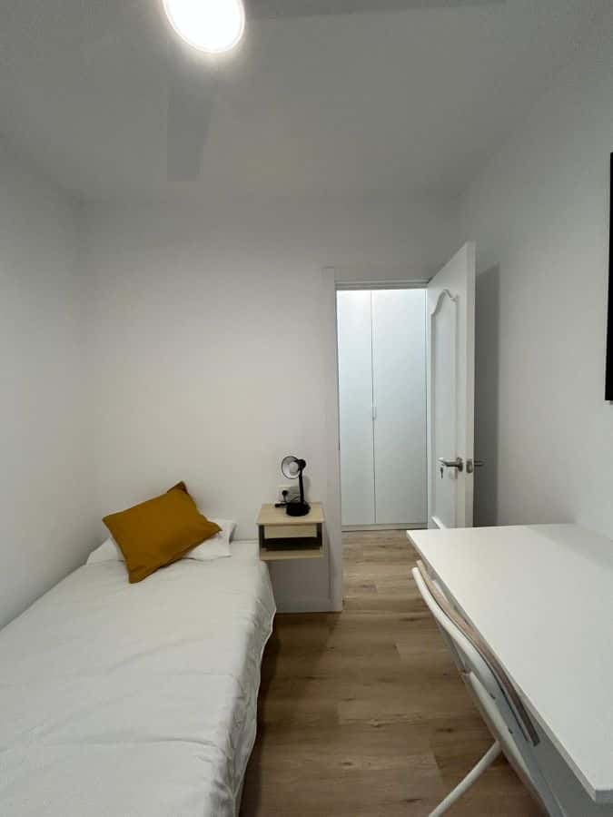 Habitación en piso de 5 habitaciones