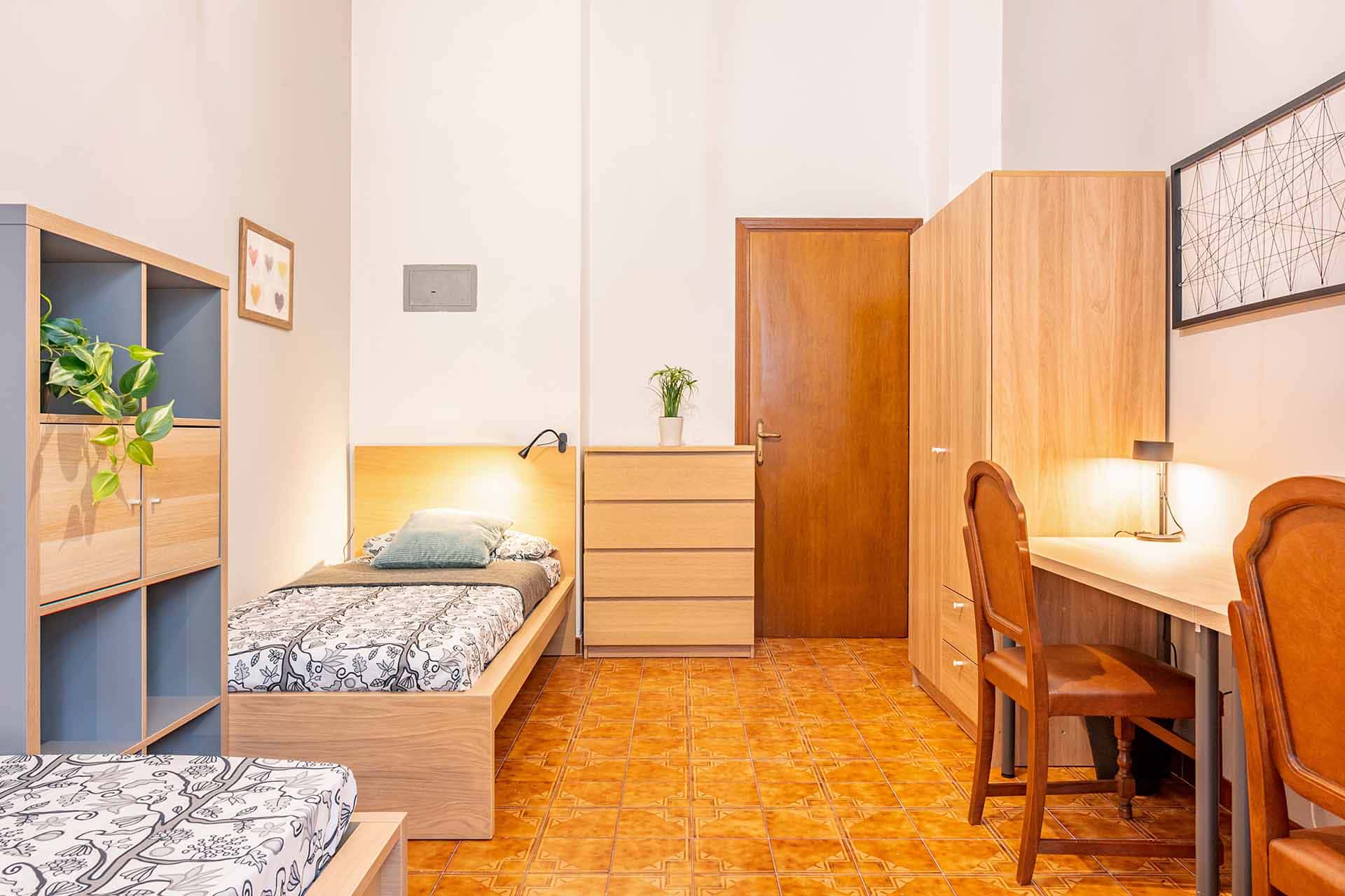 via ippocrate 7  shared room d2 - bed b