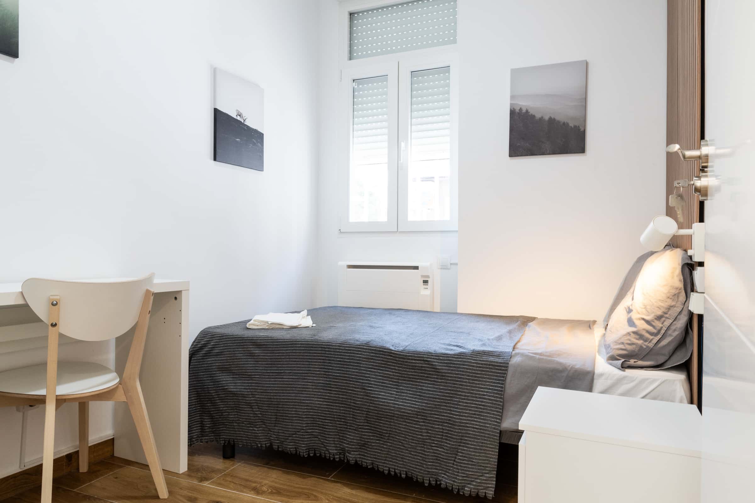 Chambre dans Avenida de la Plaza de Toros, Madrid pour 100 m² avec 5 chambres