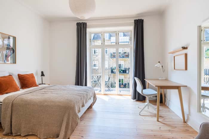 Listing photo thumbnail