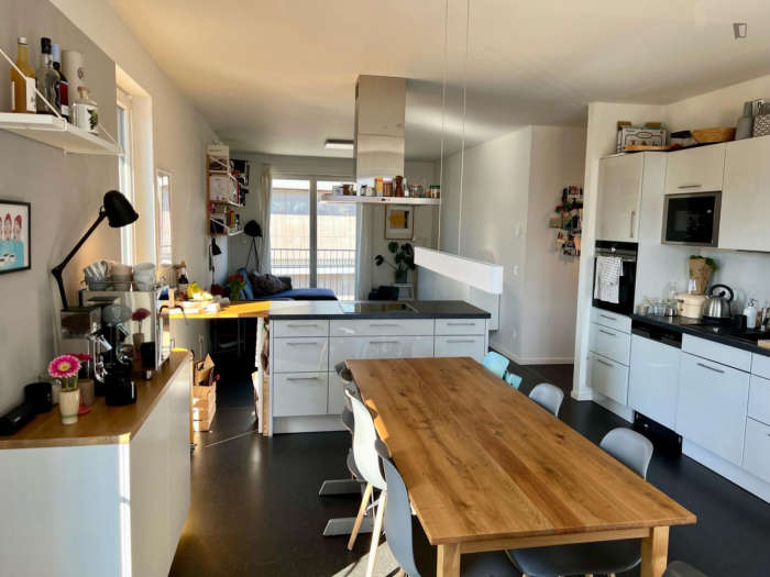 Listing photo thumbnail