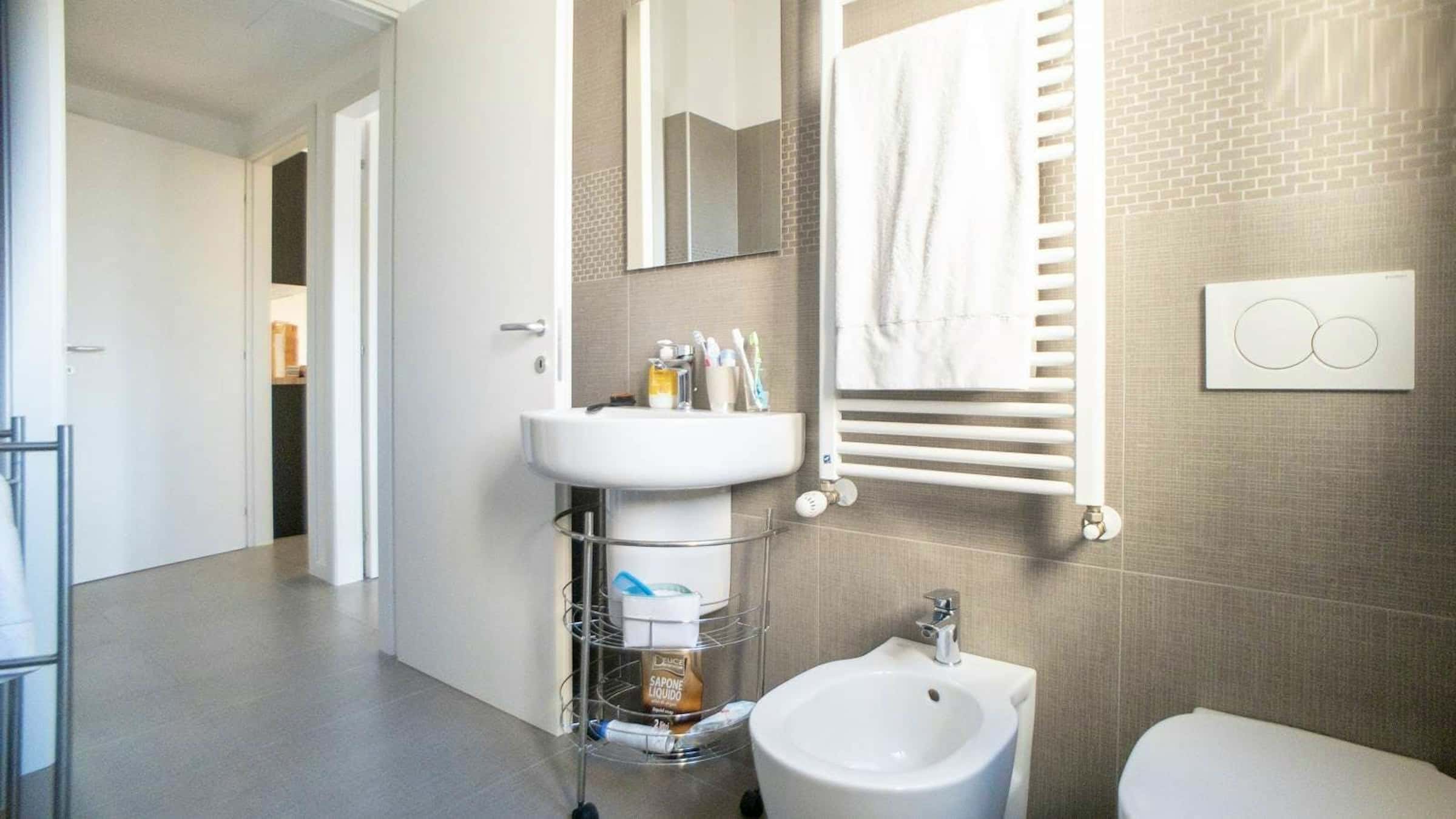 Single room Milan, 3 beds — photo 18