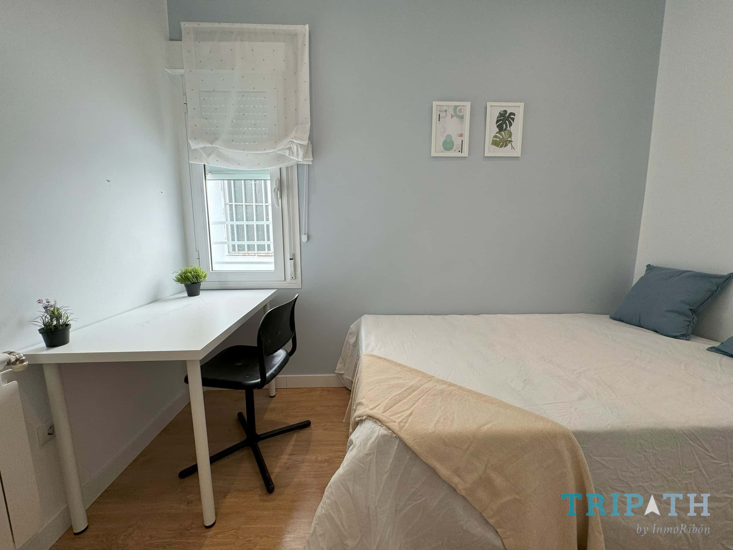 Chambre dans Calle Manuel Aleixandre, Madrid pour 80 m² avec 4 chambres