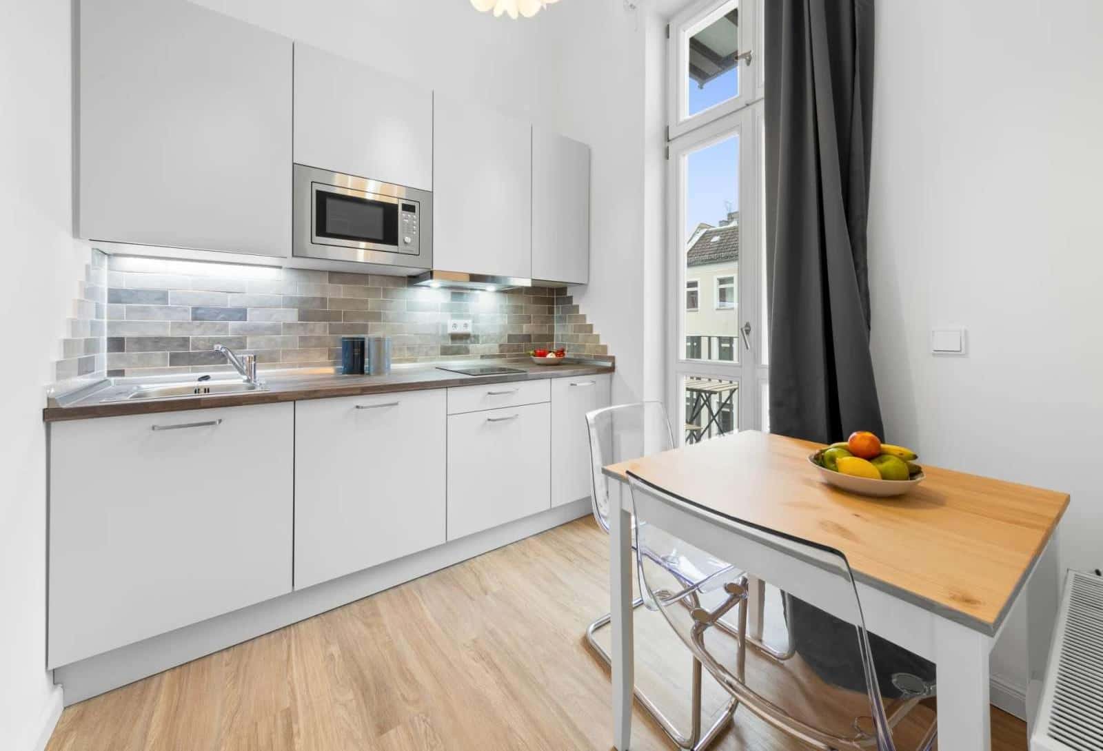 Studio for rent in Berlin, bills included