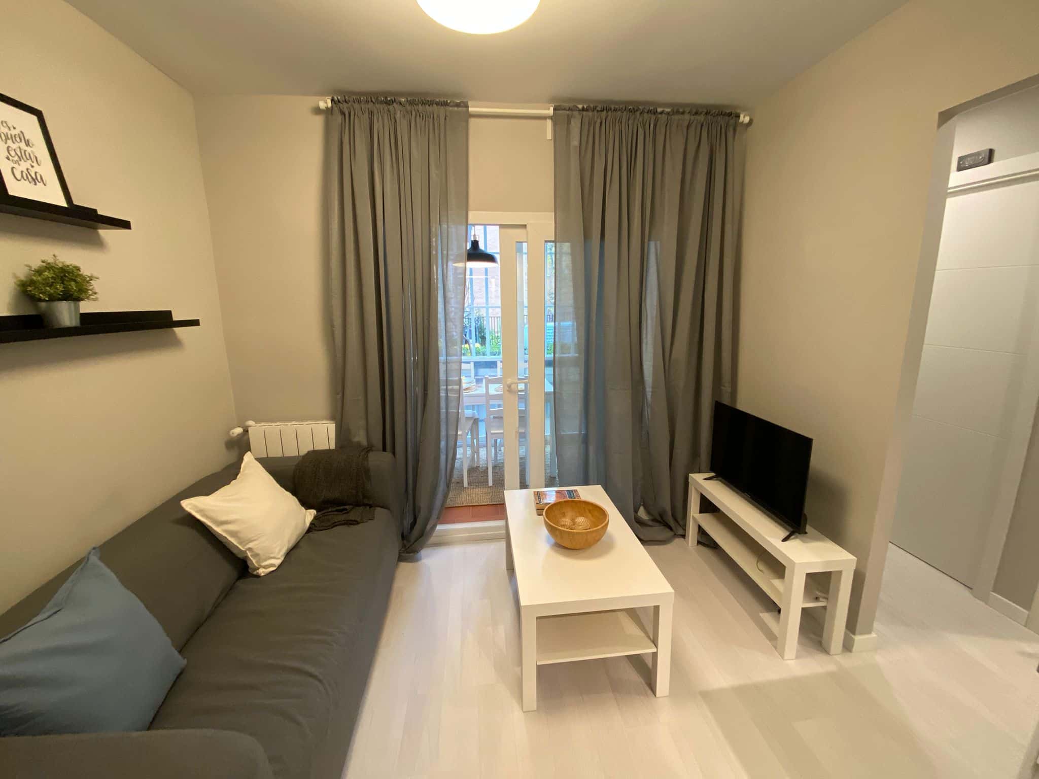 Calle de Escalona, 55 (ONLY STUDENTS)