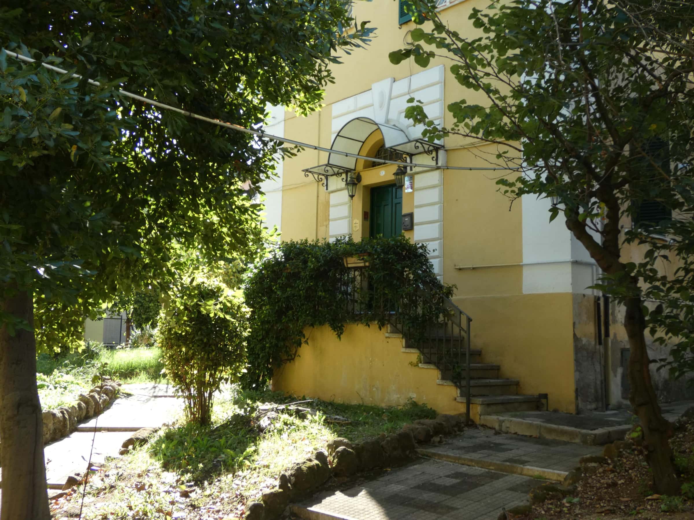 Apartamento em Via Isola Bella, Roma para 120 m² com 3 quartos