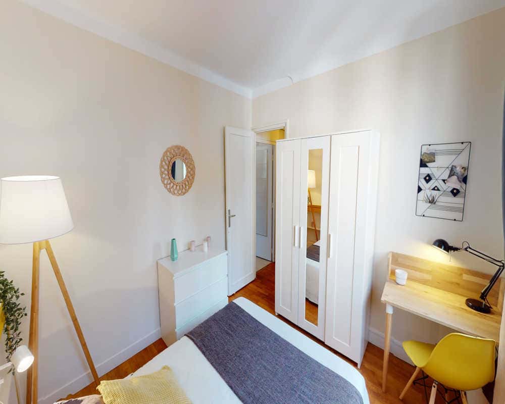 Chambre dans le bis avenue de Versailles