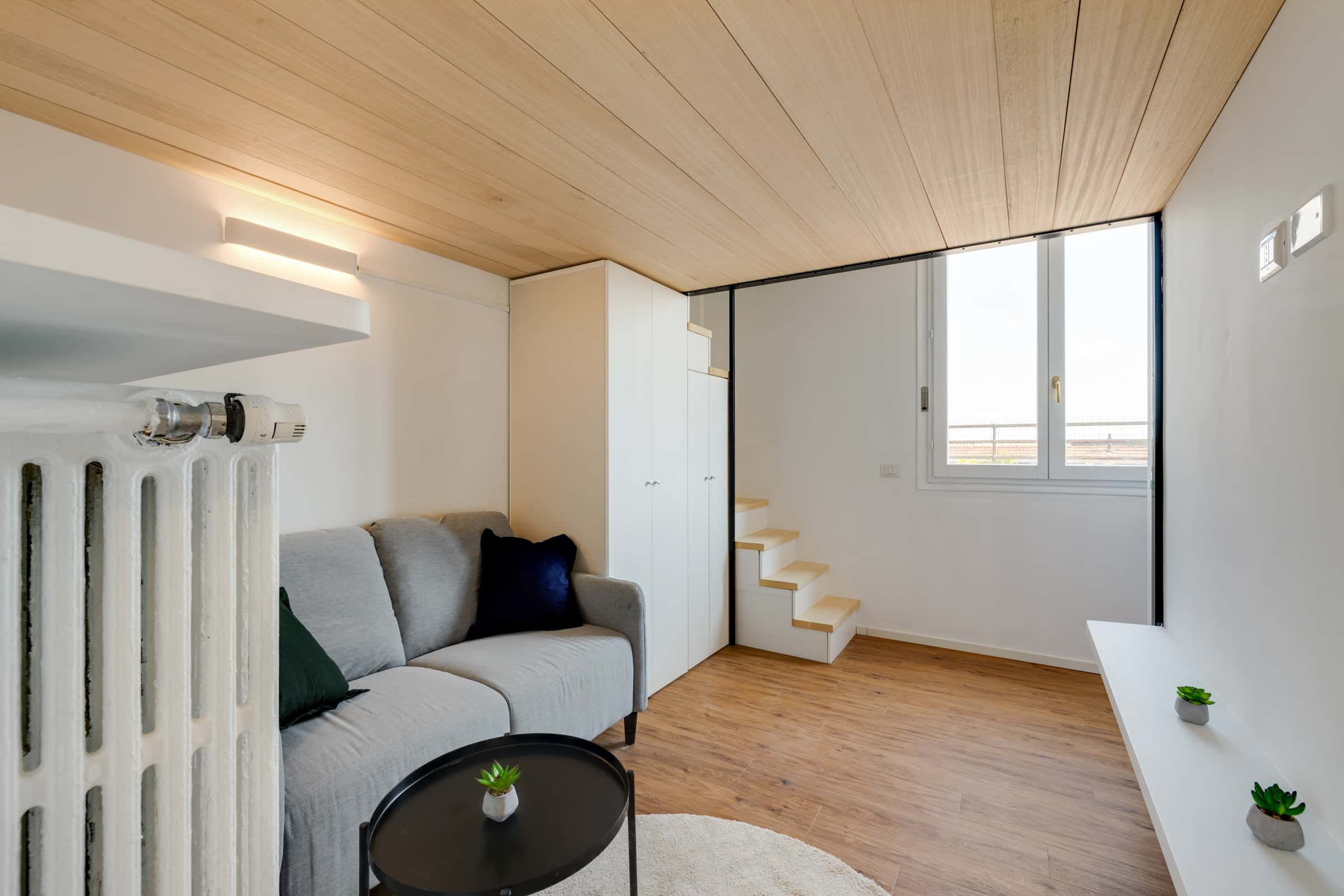 Cozy Penthouse with Stunning View & Balcony 3