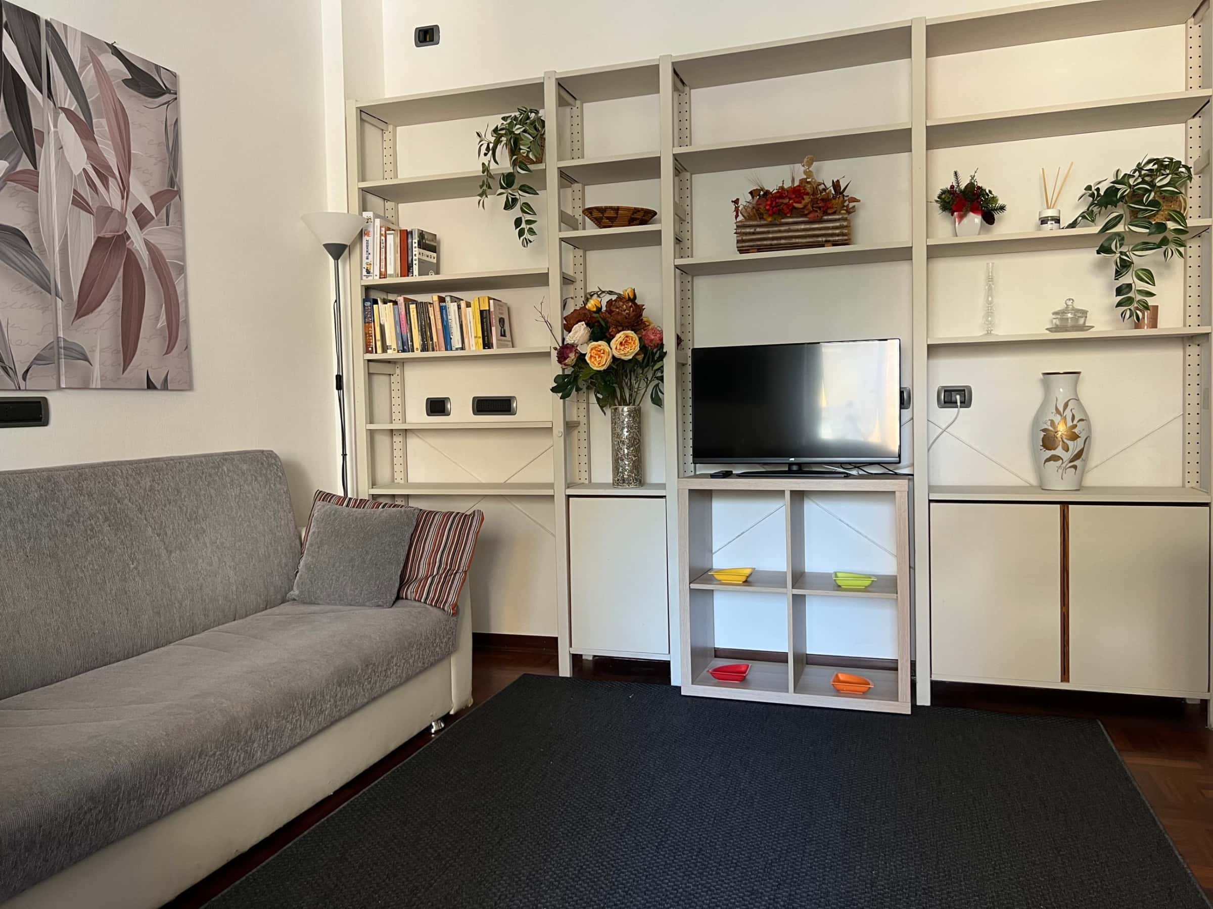 Apartment Milan, 1 bed — photo 19