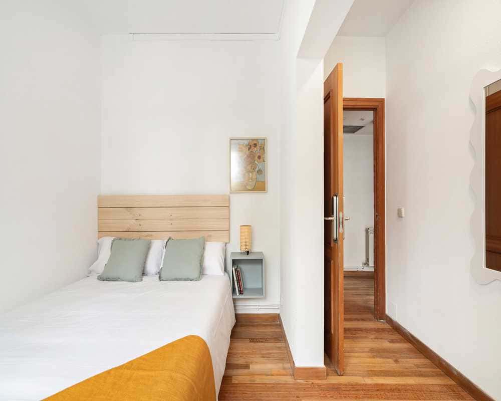 Habitación individual en la Calle Mesena