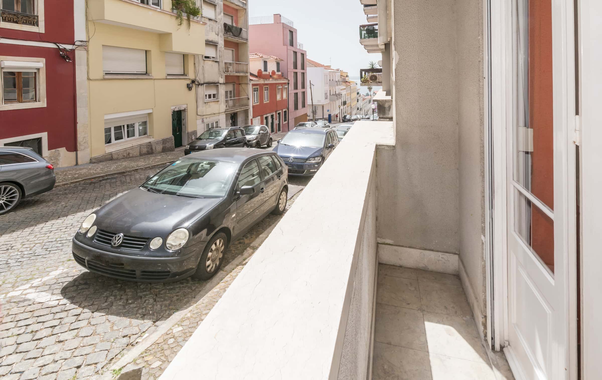 Room in Rua de São Felix, Lisbon (Students only)