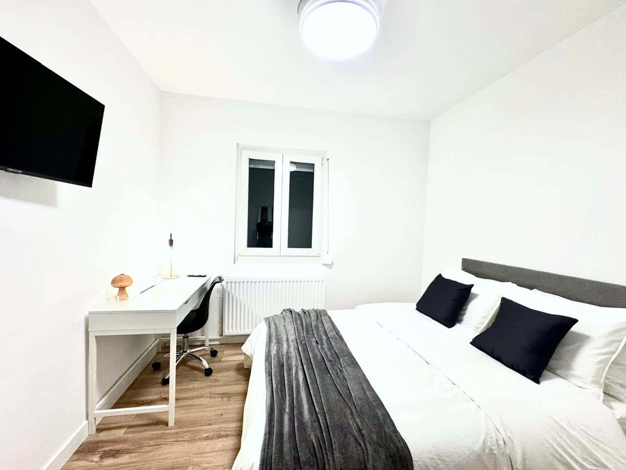 Room LDR R1