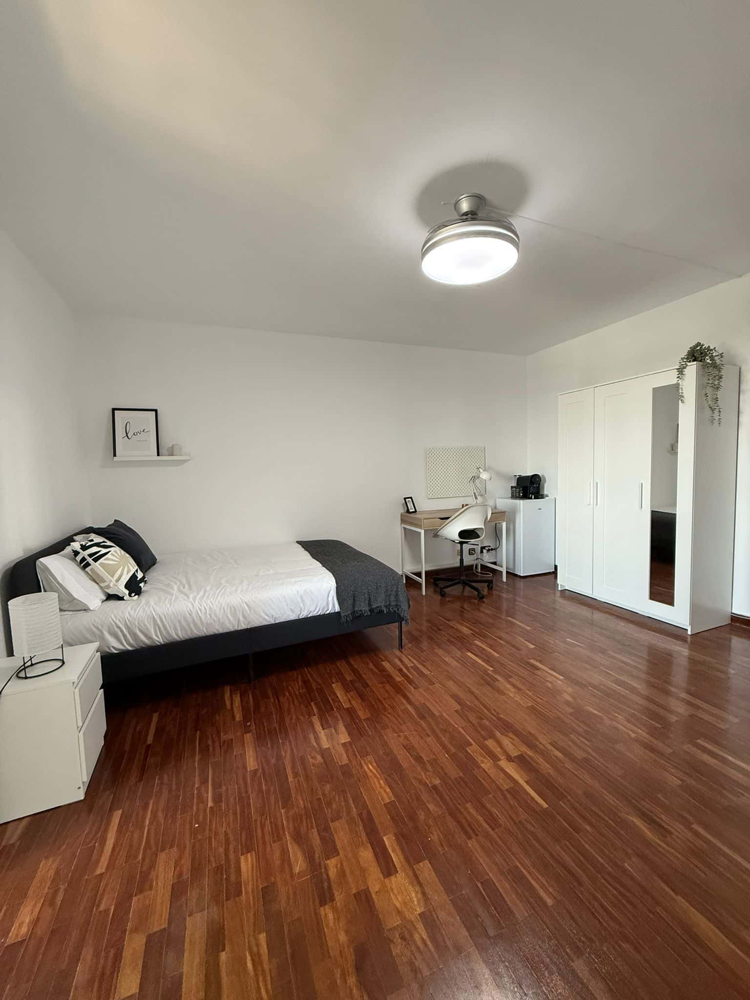 Room CMS48R3