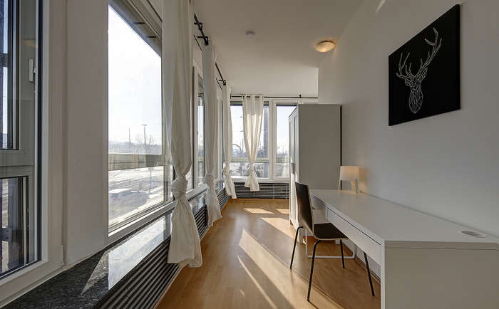 Listing photo thumbnail