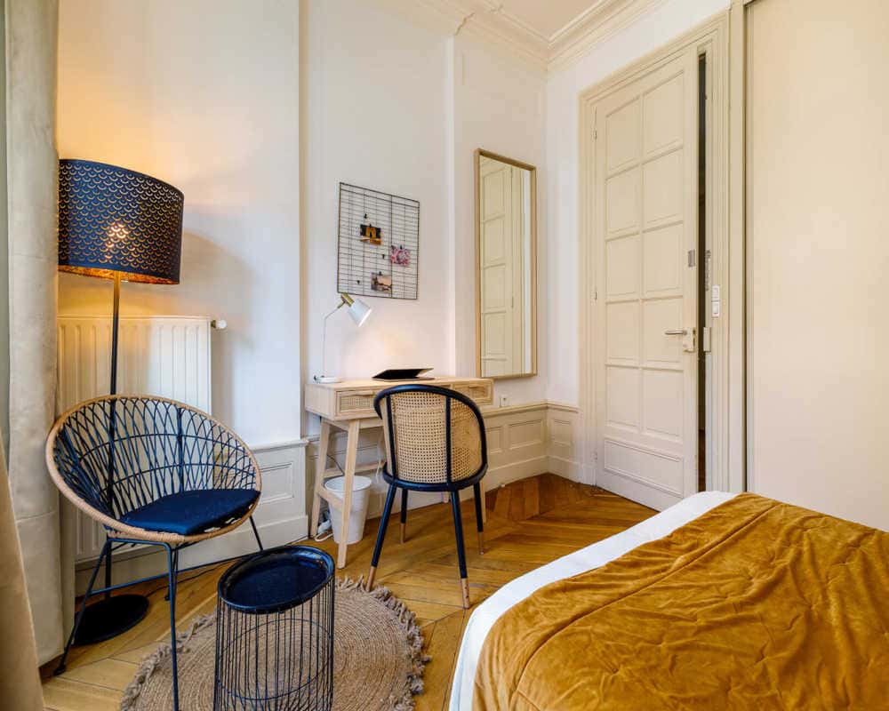 Chambre dans le rue de la république