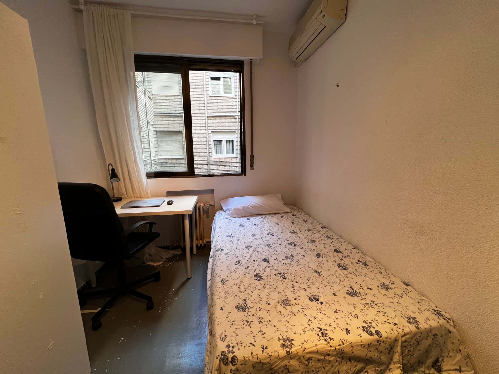 Habitación privada en Fernando Catolico, Madrid