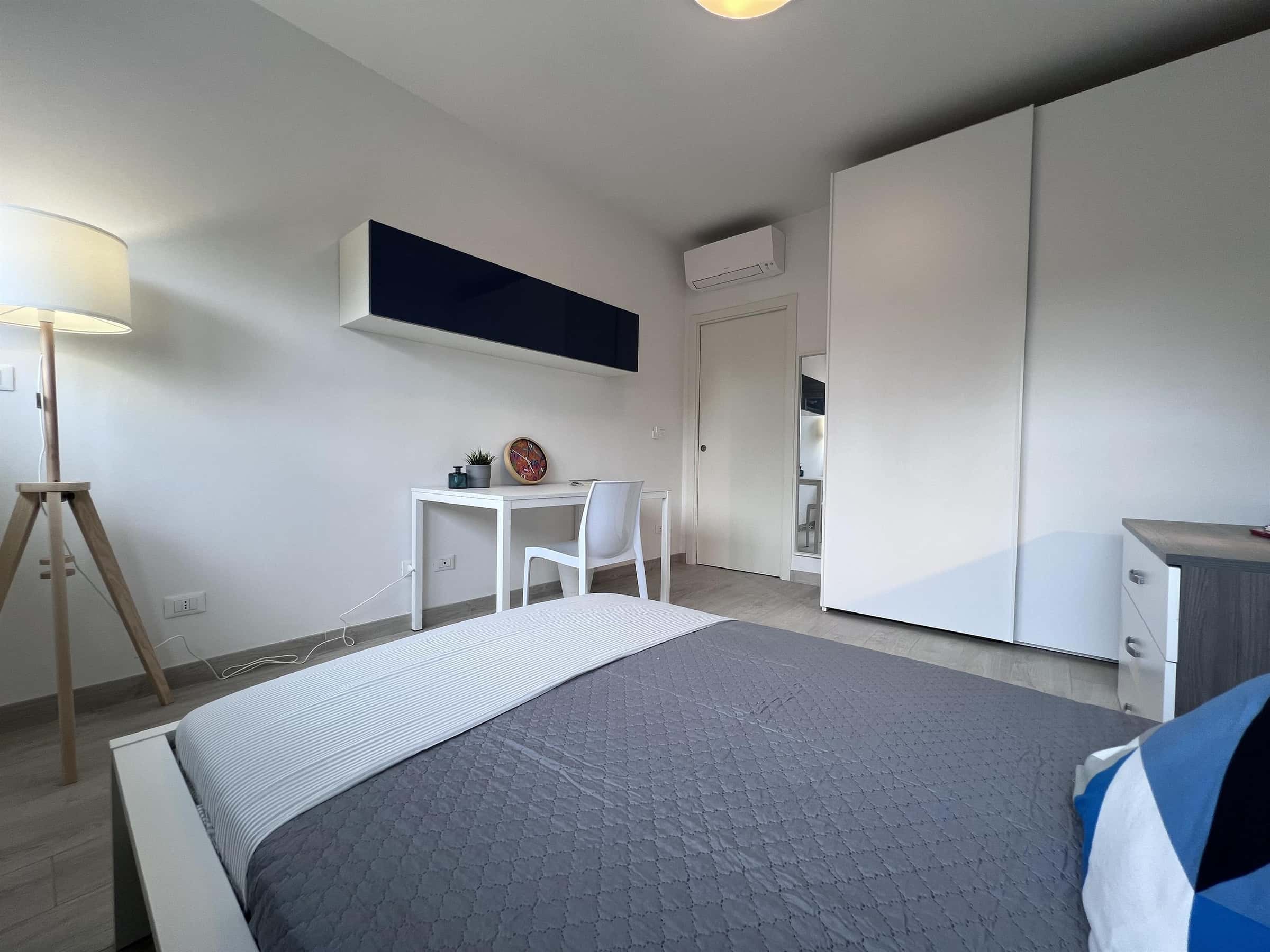 Single room Bologna, 4 beds — photo 1