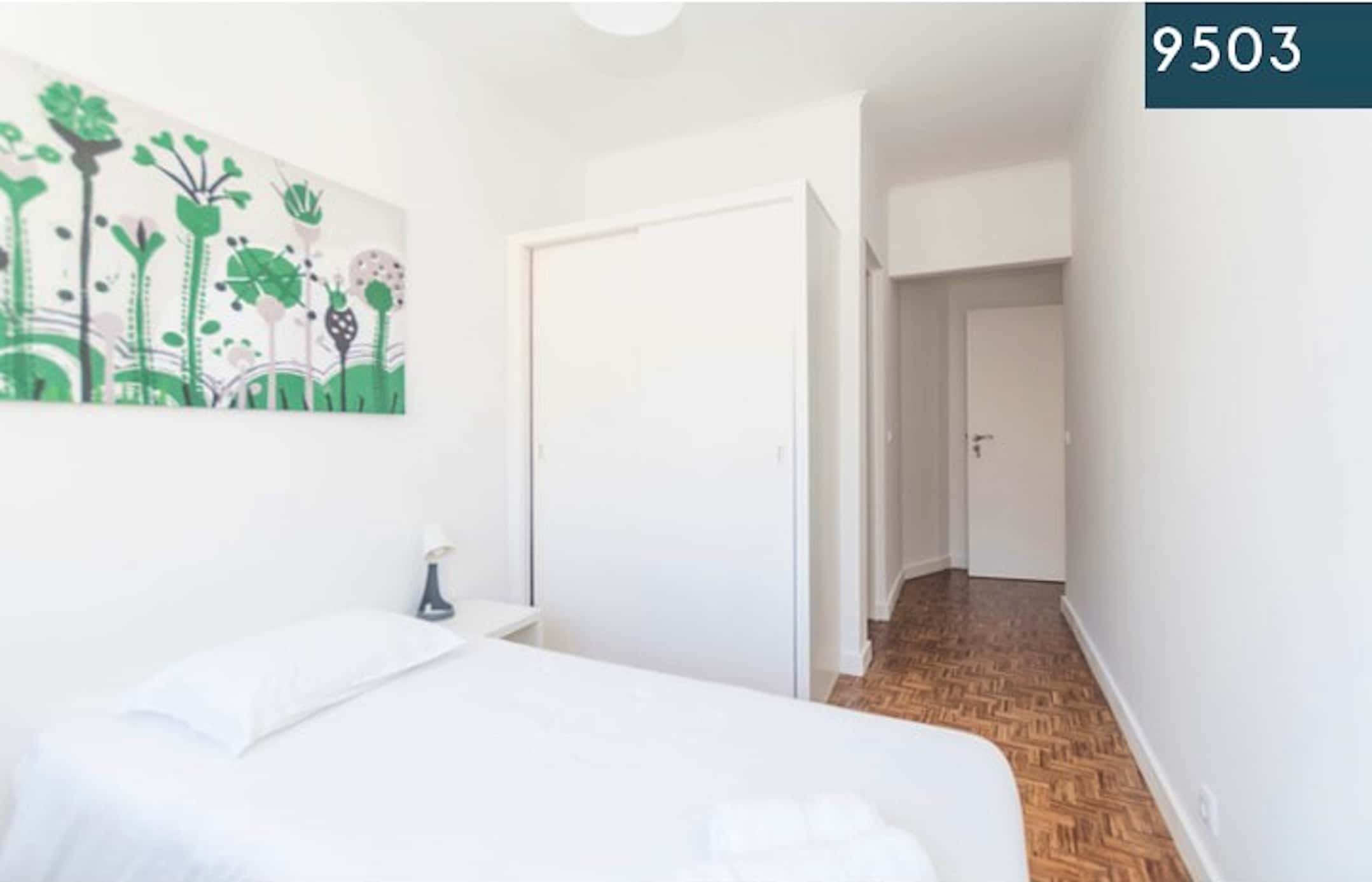 Rua do Arco do Carvalhão (Students only)